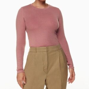 Aritzia Wilfred Dusty Pink Crewneck Long Sleeves Thumbhole size Large